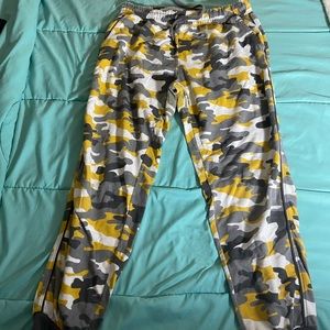 Camouflage sweat pants